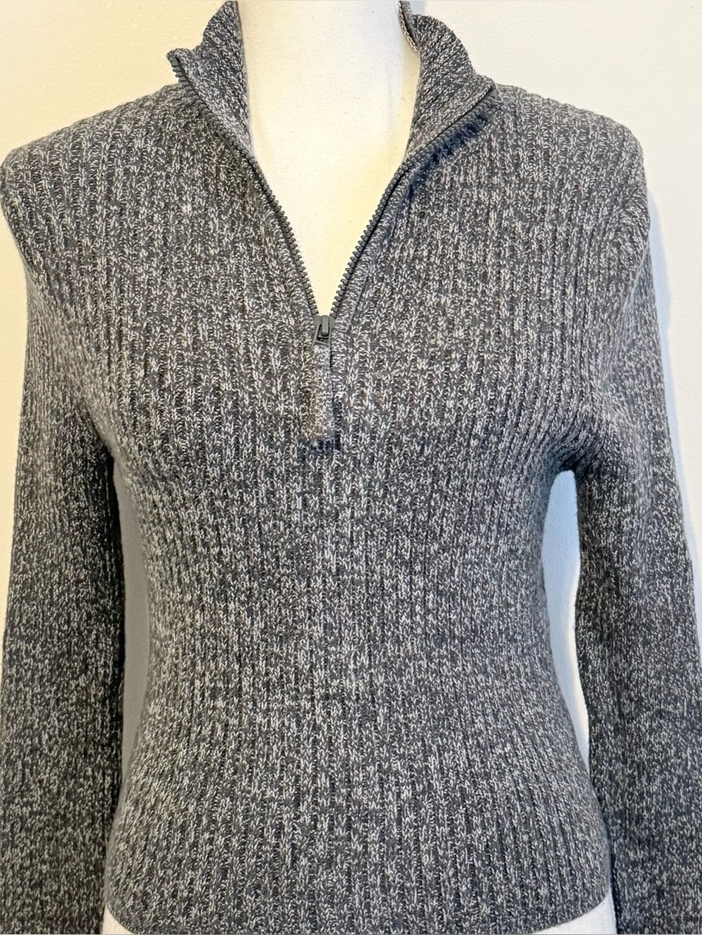 Aerie Women’s Gray Marled Ribbed Quarter Zip Sweater Pullover Size Medium